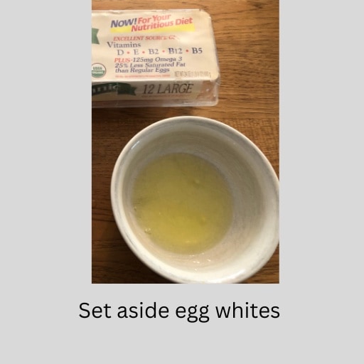 2 egg whites in a bowl